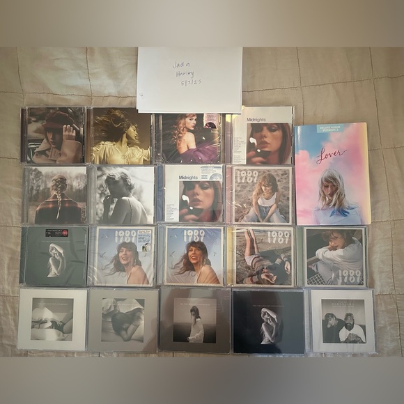 Taylor Swift CD Collection - Picture 1 of 1